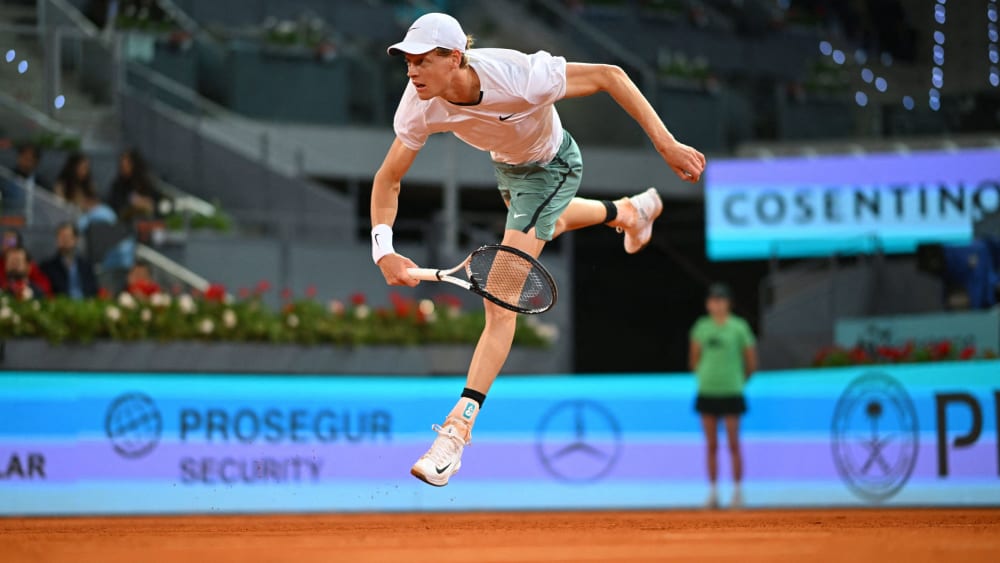 Sinner beim ATP Masters in Madrid weiter – Böse Überraschung für Tsitsipas