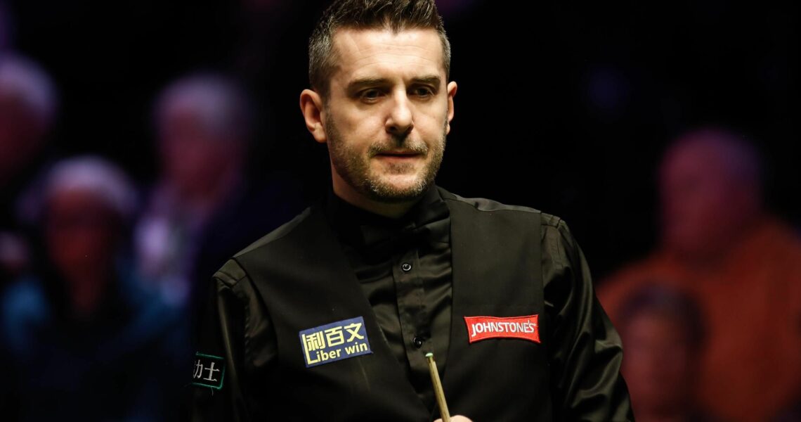 World Championship LIVE – Selby takes to the baize against O’Connor