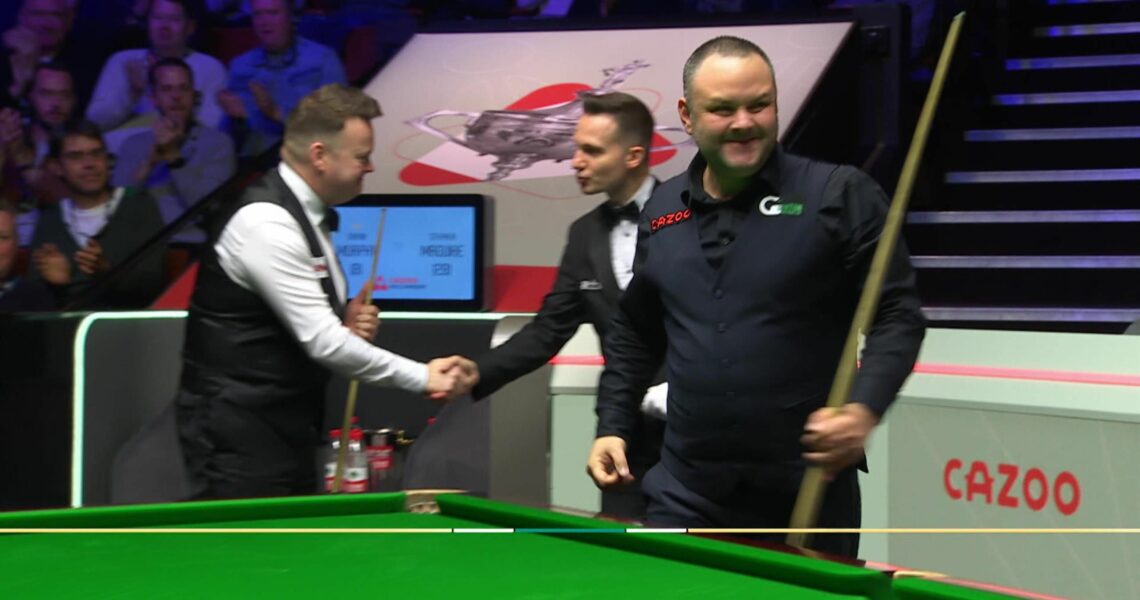 ‘What a pot!’ – Maguire pots green with double, clears table and celebrates wildly