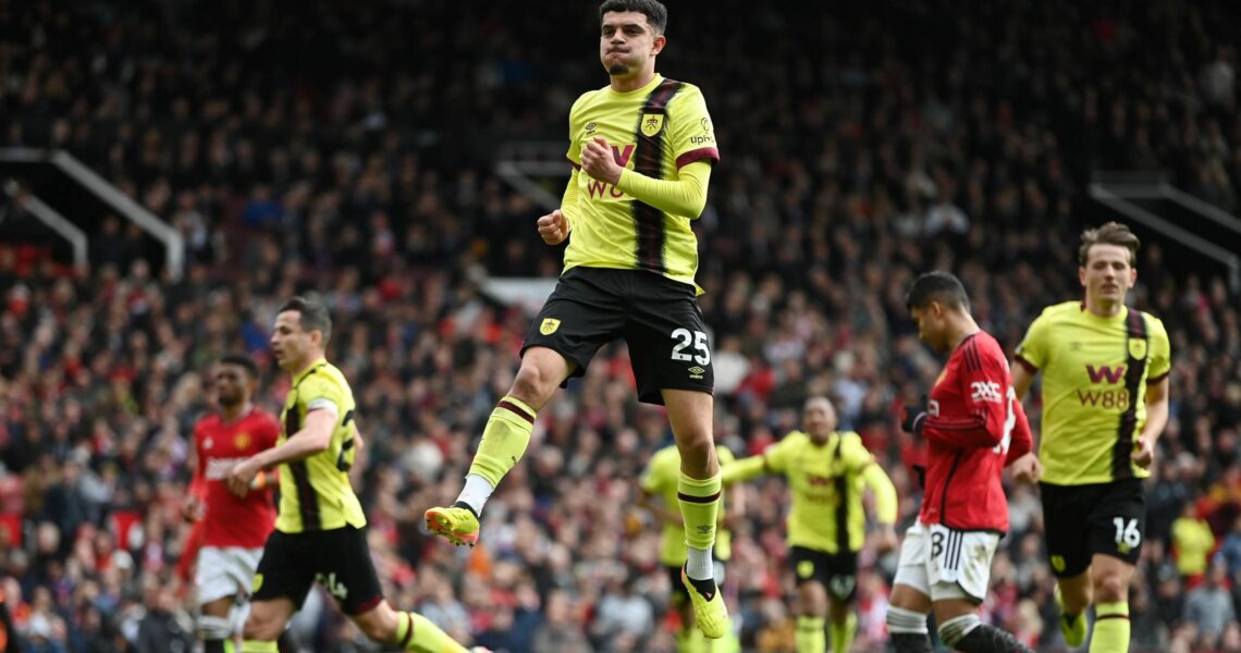 Amdouni snatches late draw for Burnley to deny Man Utd home victory