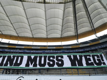 Fans von Hannover 96 protestieren gegen Martin Kind
