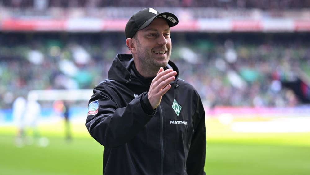 Freut sich mit Blick auf das Auswärtsspiel in Augsburg: Werder-Coach Ole Werner.