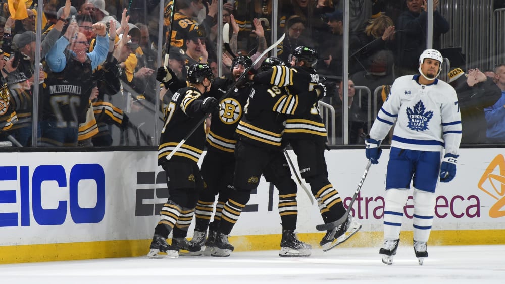 Ein bekanntes Bild mit viel Vorgeschichte: Auch im ersten Spiel der diesjährigen Playoff-Serie gingen die Boston Bruins als Sieger hervor.