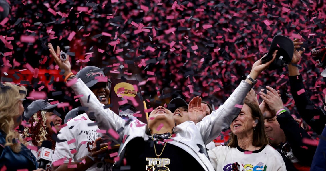 The Greatness of Dawn Staley Continues: Leads South Carolina to their Third National Title