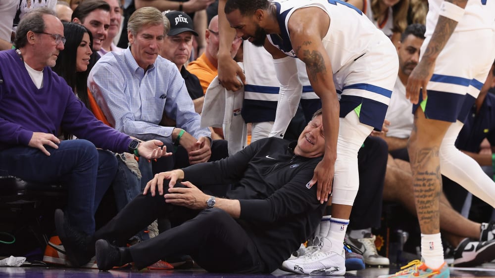 Timberwolves sweepen Suns – Trainer Finch nach Zusammenprall verletzt