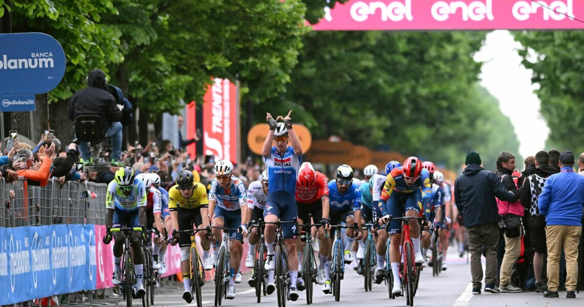 Merlier wins thrilling bunch sprint to take Stage 3