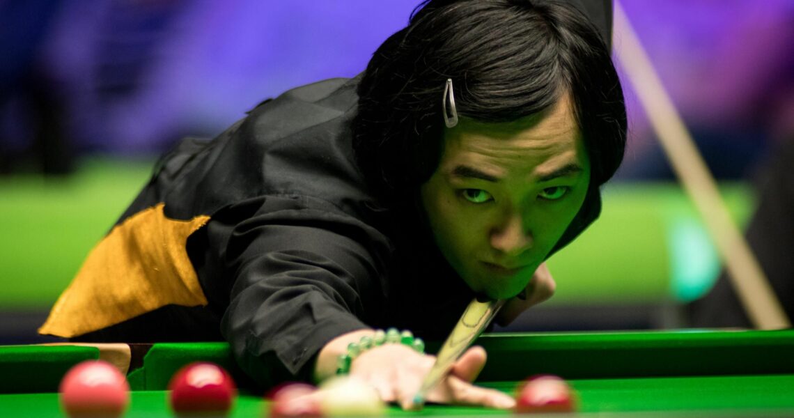 Snooker prodigy hailed by O’Sullivan as future star bids to return to professional circuit
