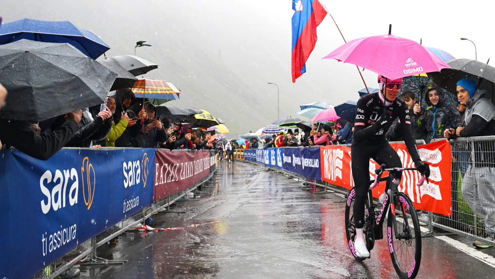 Schlechtes Wetter beim Giro: Fahrer erzwingen Streckenänderung