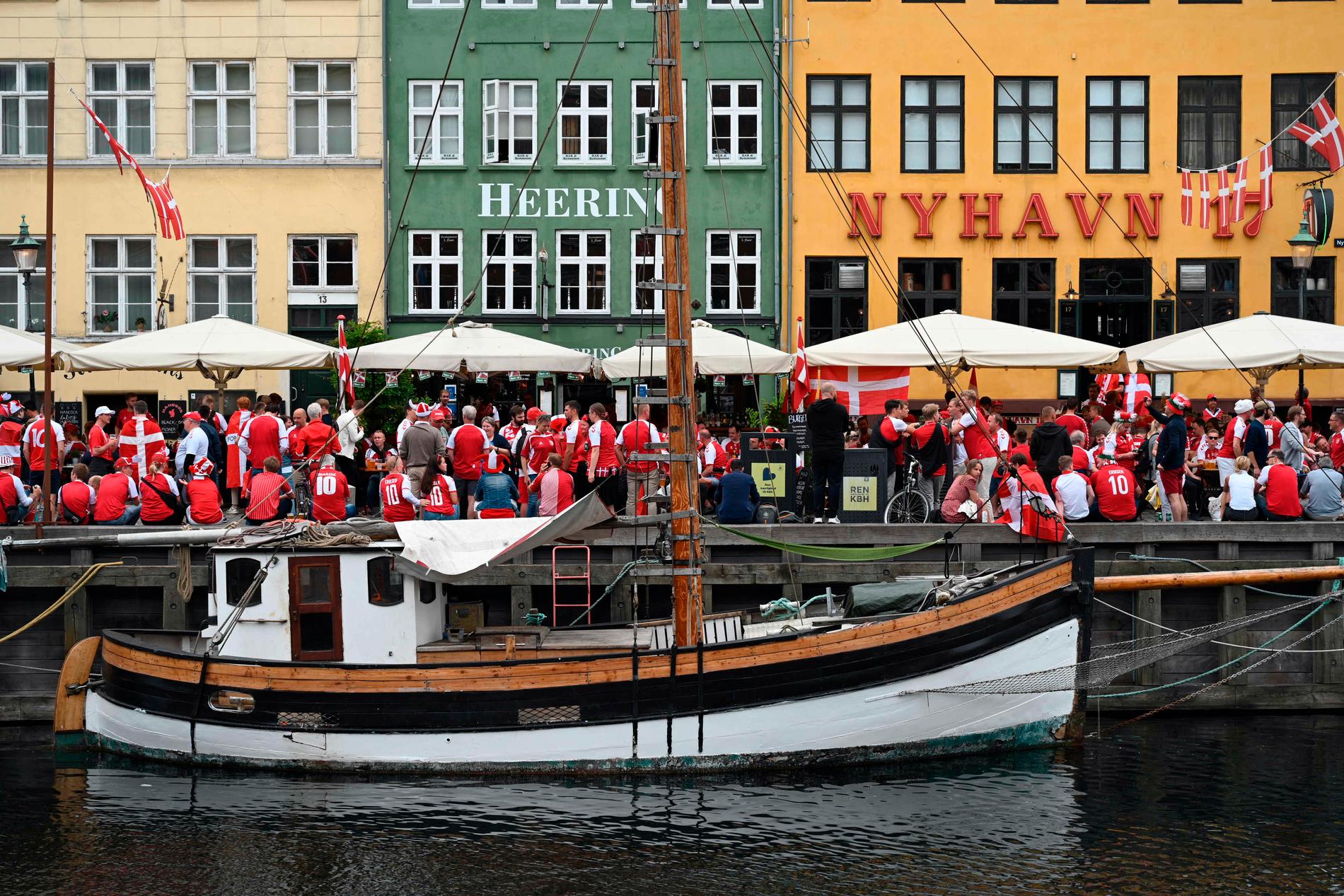 Danska fans i Nyhavn.