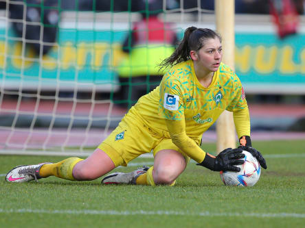 Nach ihrer Zeit bei Werder Bremen wollte Lena Pauels einen Tapetenwechsel.