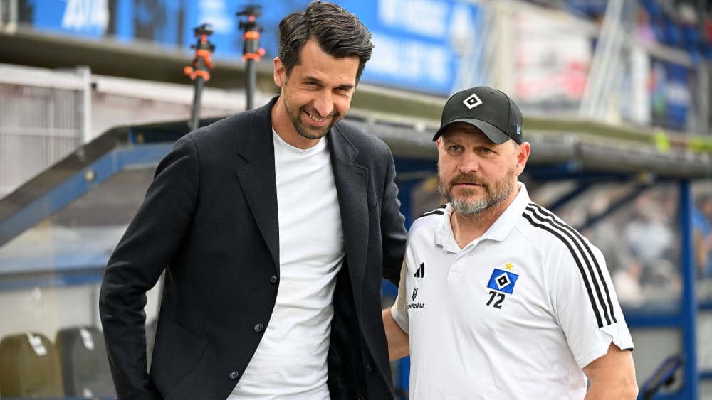 HSV-Coach Steffen Baumgart mit Sportvorstand Jonas Boldt (l.).
