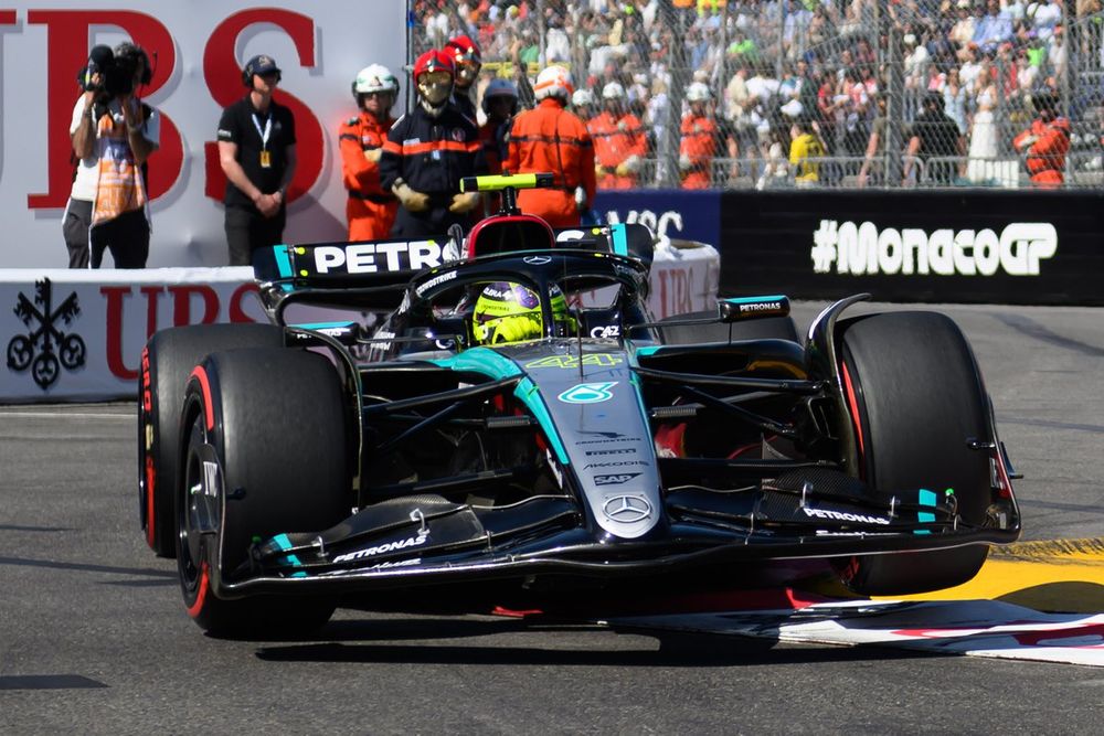 Lewis Hamilton, Mercedes W15