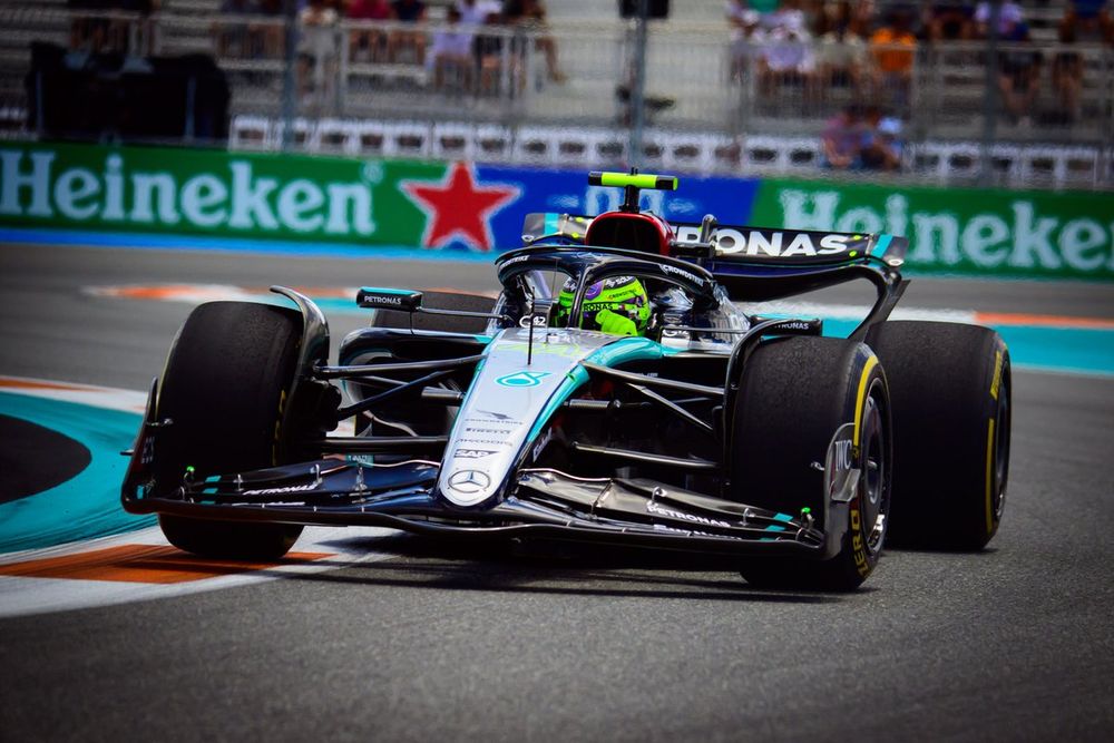 Lewis Hamilton, Mercedes W15