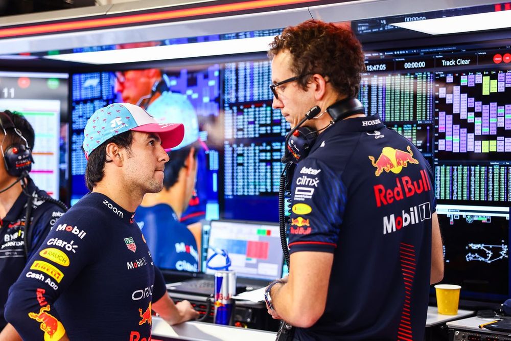 Sergio Perez, Red Bull Racing talks with race engineer Hugh Bird