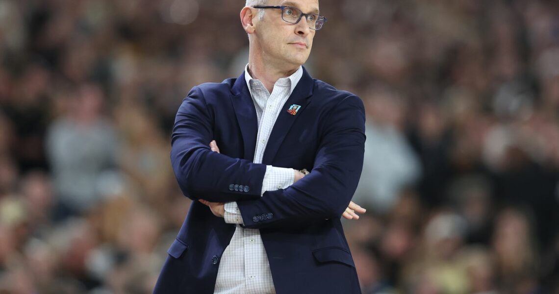 Dan Hurley on the UConn Draft Prospects and NBA Flirtation, Plus a Big NBA Draft Preview With Sam Vecenie