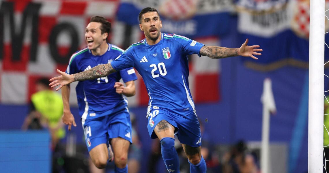 Zaccagni scores last-second equaliser to send Italy through, breaks Croatian hearts