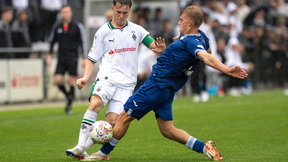 Will den Sprung in die 3. Liga schaffen: Konstantin Gerhardt (re. Hoffenheims Hennes Behrens).