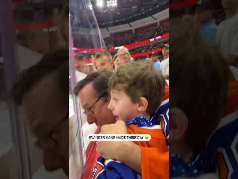 Evander Kane Hooks Up A Young Oilers Fan 🧡