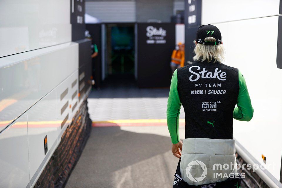 Valtteri Bottas, Stake F1 Team Kick Sauber, in the paddock