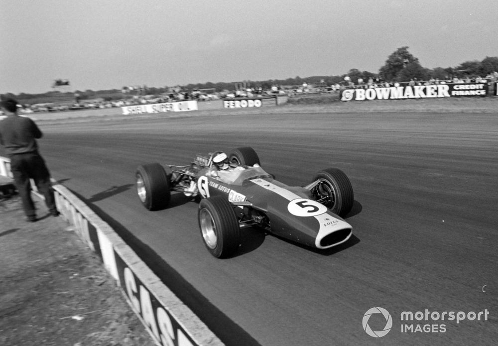 Clark won the British GP five teams, all aboard Lotus machinery