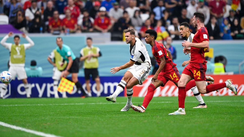 Ein unvergessener Moment - der das WM-Aus trotzdem nicht verhindern konnte: Niclas Füllkrug trifft in Katar zum 1:1 gegen Spanien.